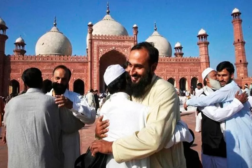 Tak Hanya Indonesia, 5 Negara Ini Juga Memperingati Malam Nisfu Syaban  – Portal Islam